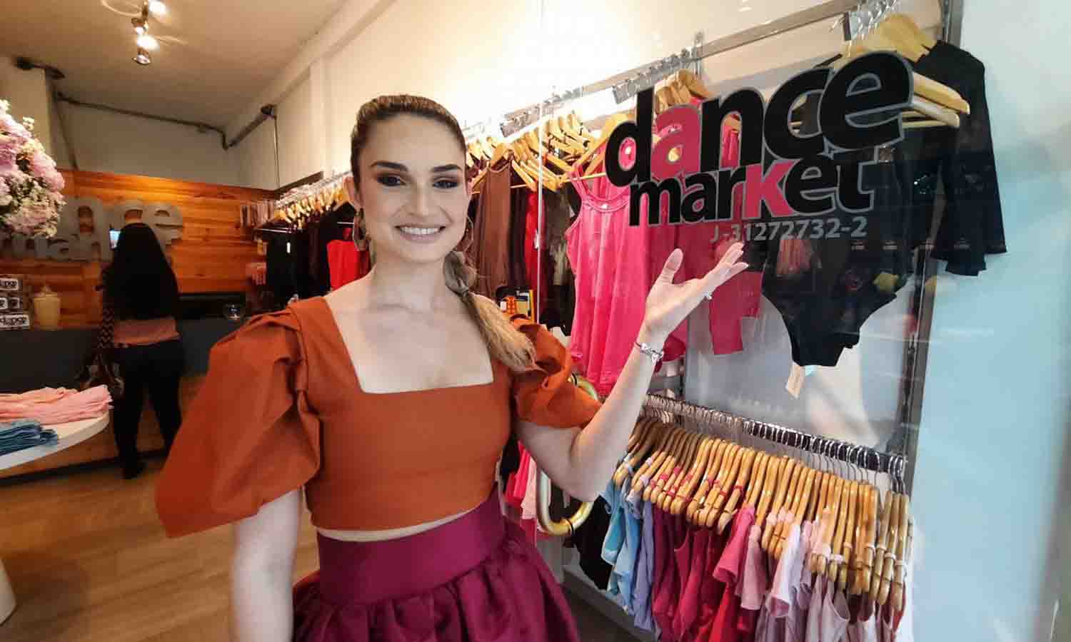 vanessa rubio dance market