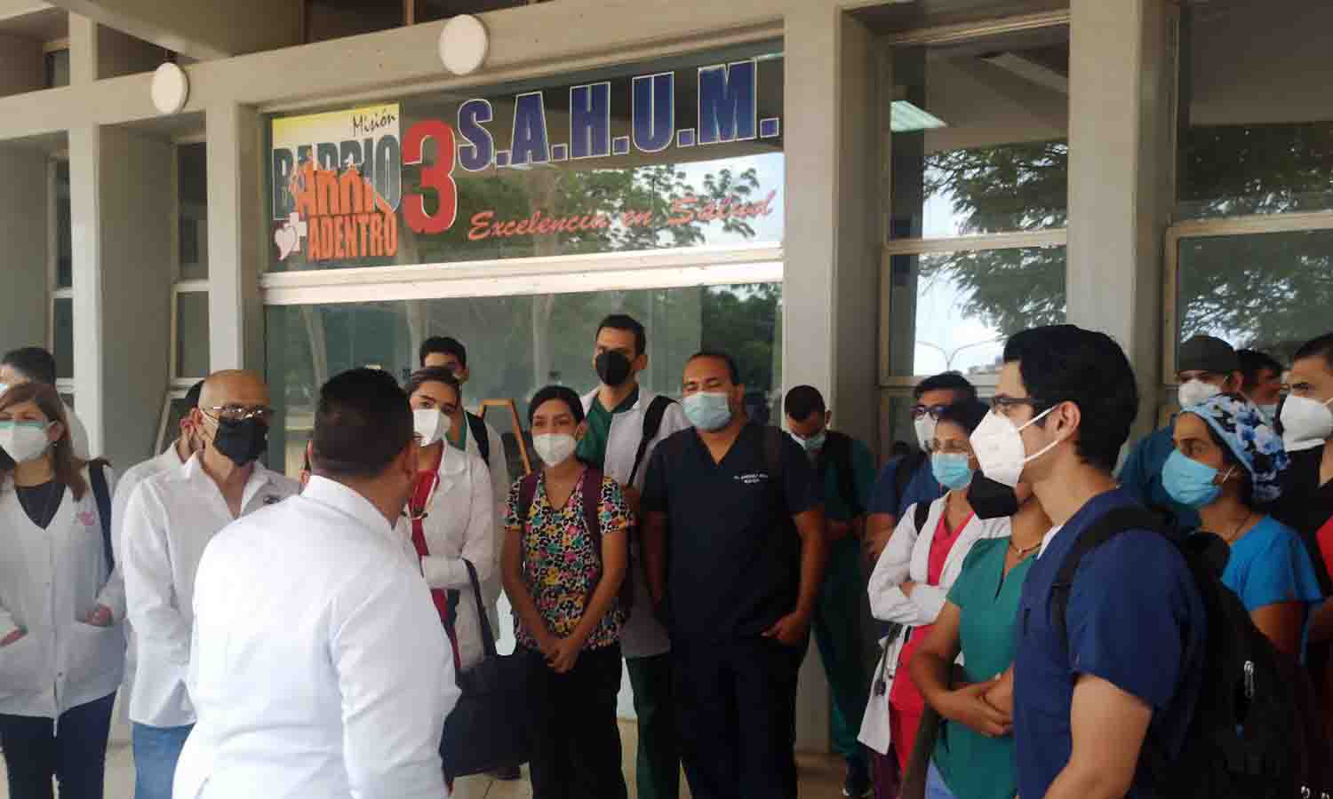 liberan residentes hospital universitario