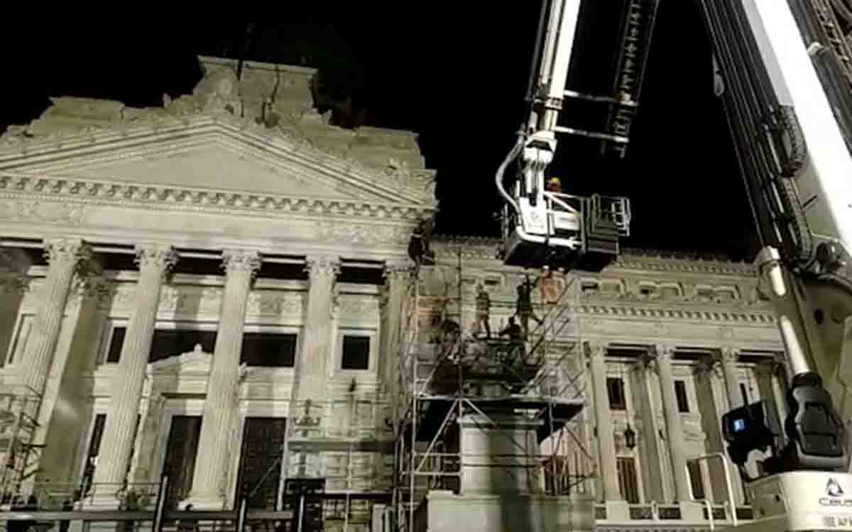 suicida congreso argentina