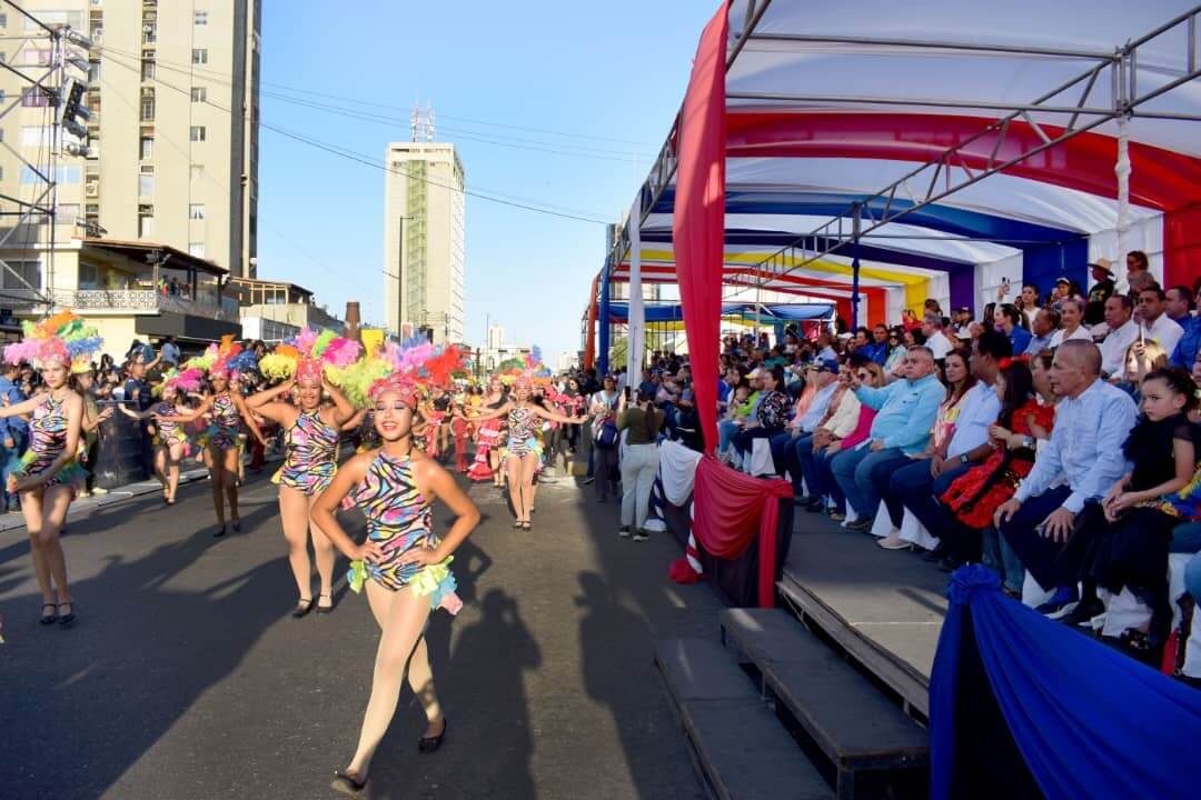 desfile carnaval maracaibo