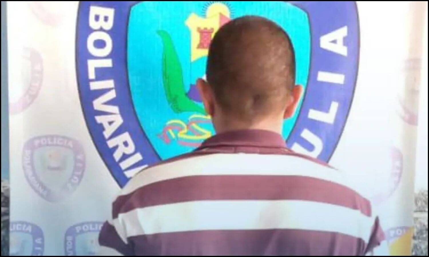 hombre abusa hijastra
