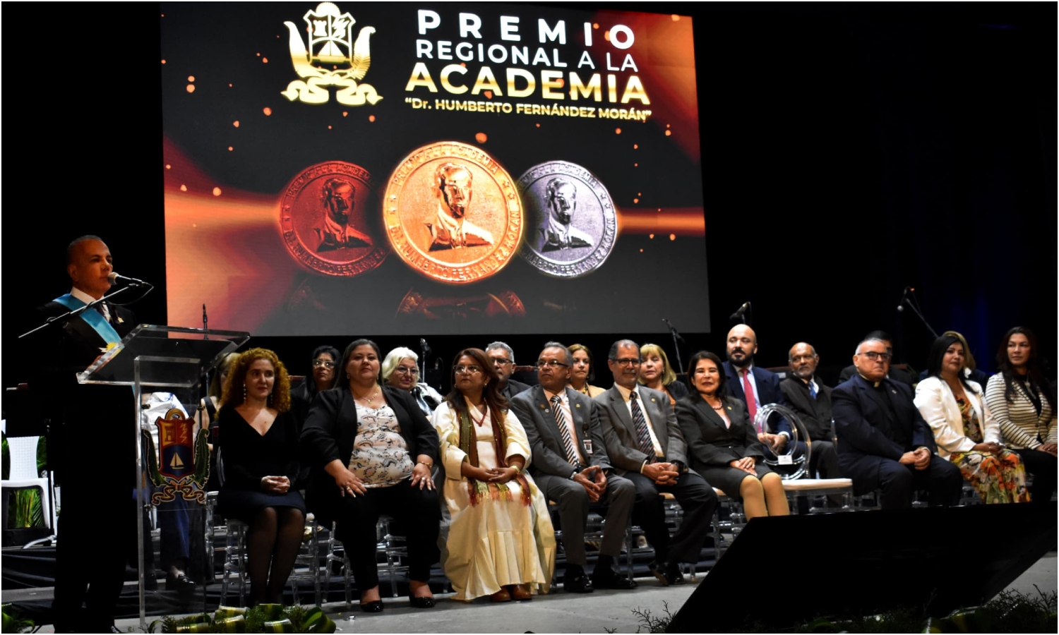 Últimos días para la postulación al premio a la Academia Humberto Fernández Morán: aquí los requisitos