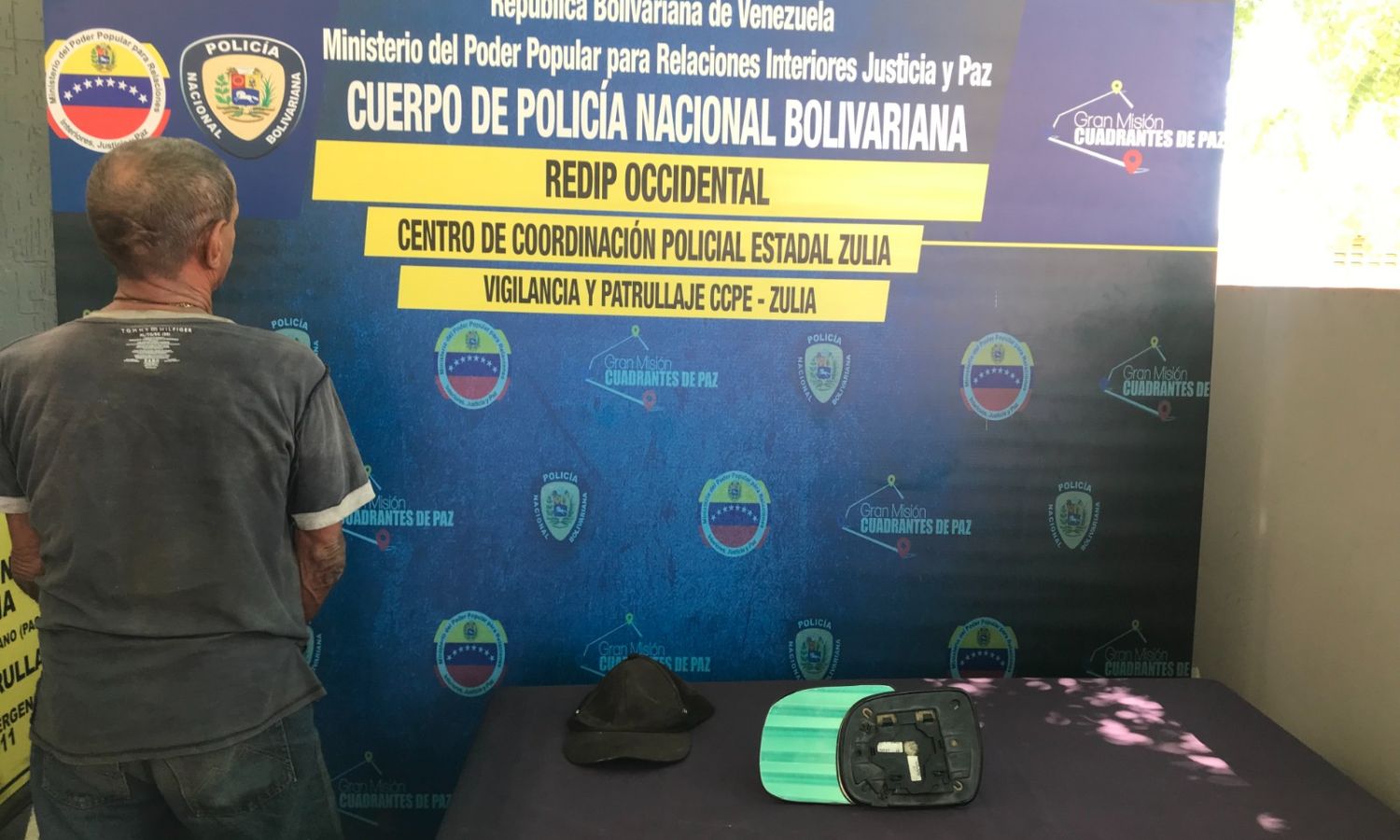 Preso por hurtar retrovisores y espejos de los carros estacionados en la iglesia La Consolación en Maracaibo