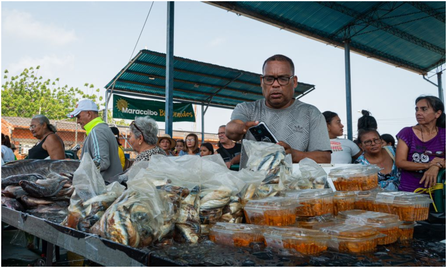 Feria del Pescado aumentó sus ventas y la atención de los marabinos en un 20 % en Semana Santa 2024