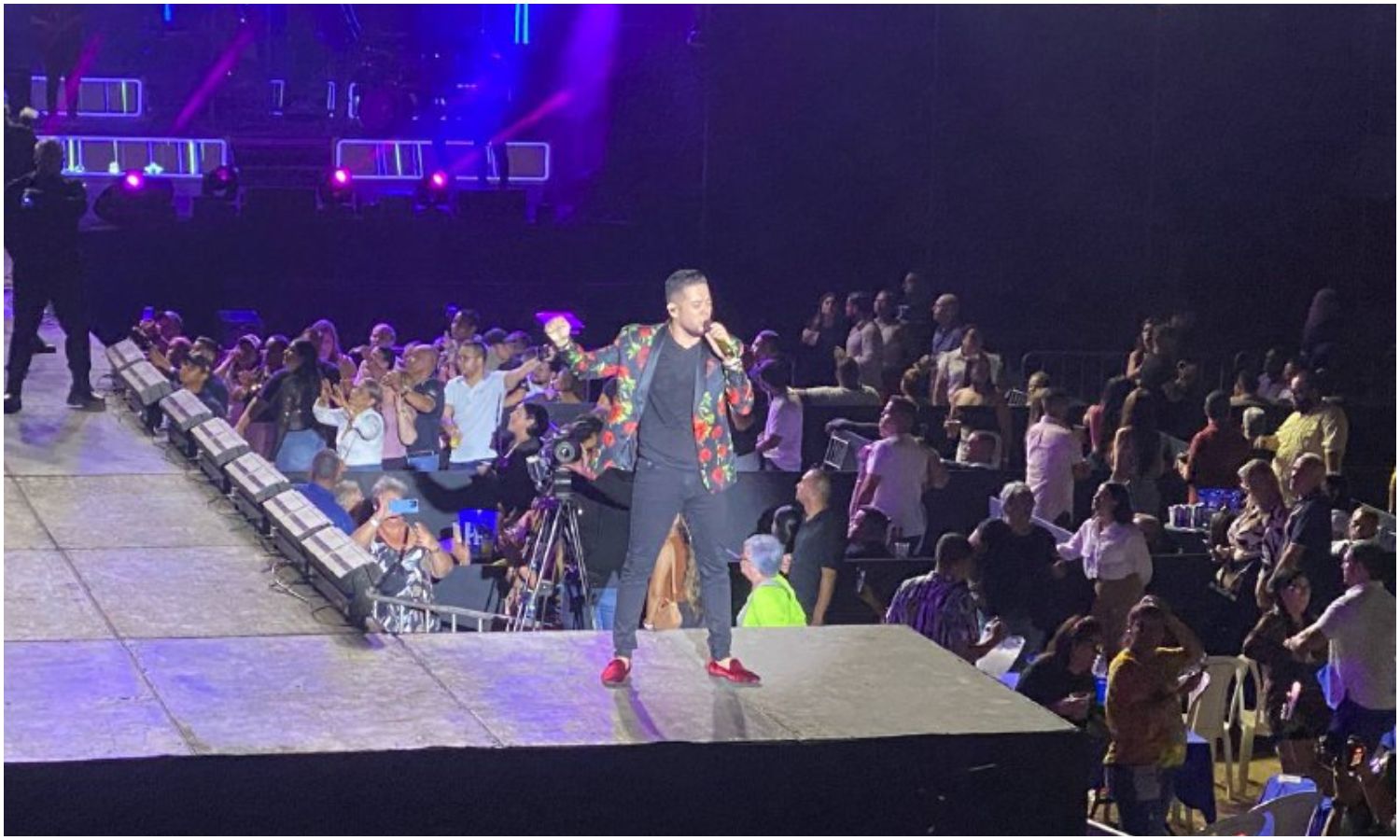 Roberto González se convierte en el primer guarachero zuliano en presentarse en la Plaza para Todos de Maracaibo: así estuvo el lanzamiento de su disco “Este Soy Yo”
