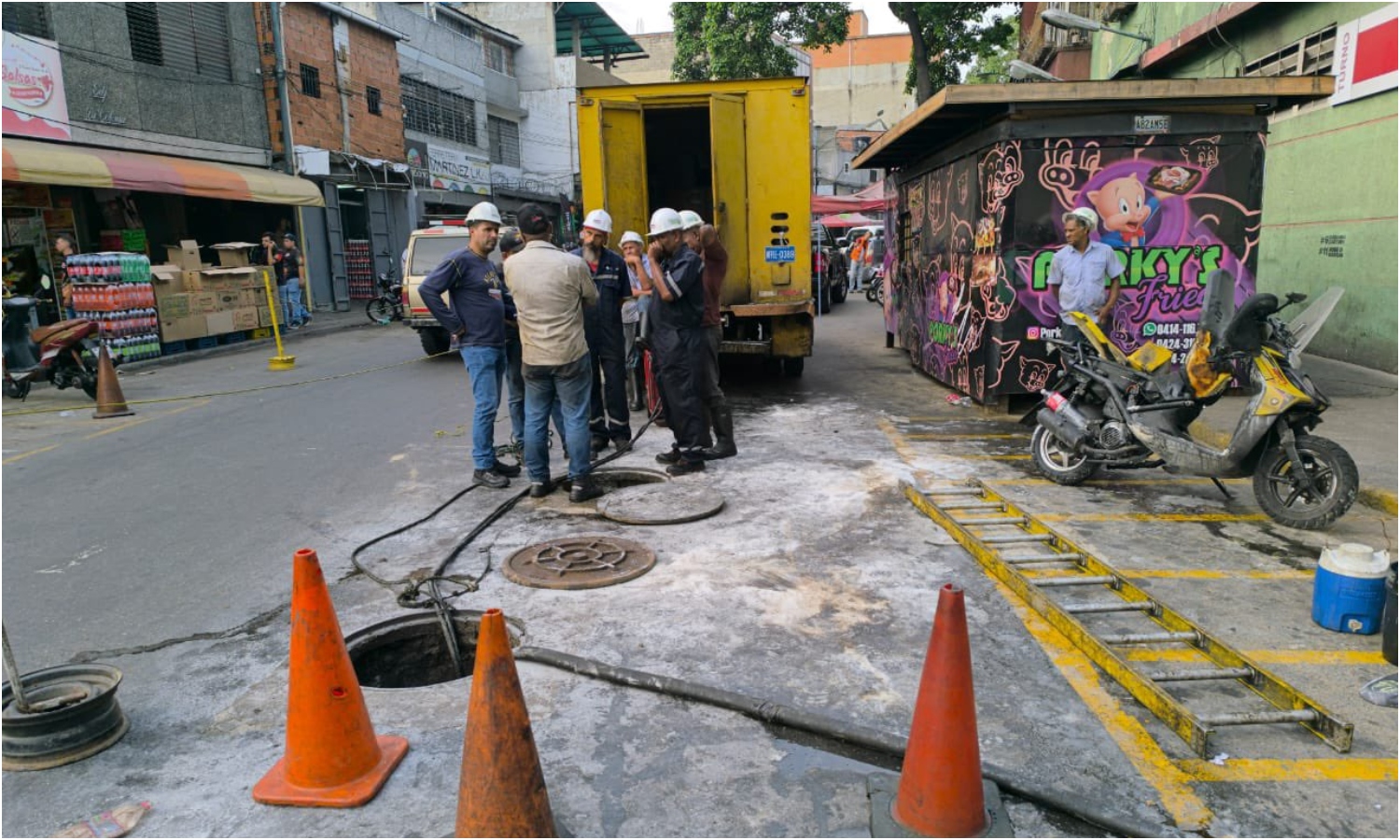 explosión alcantarilla catia