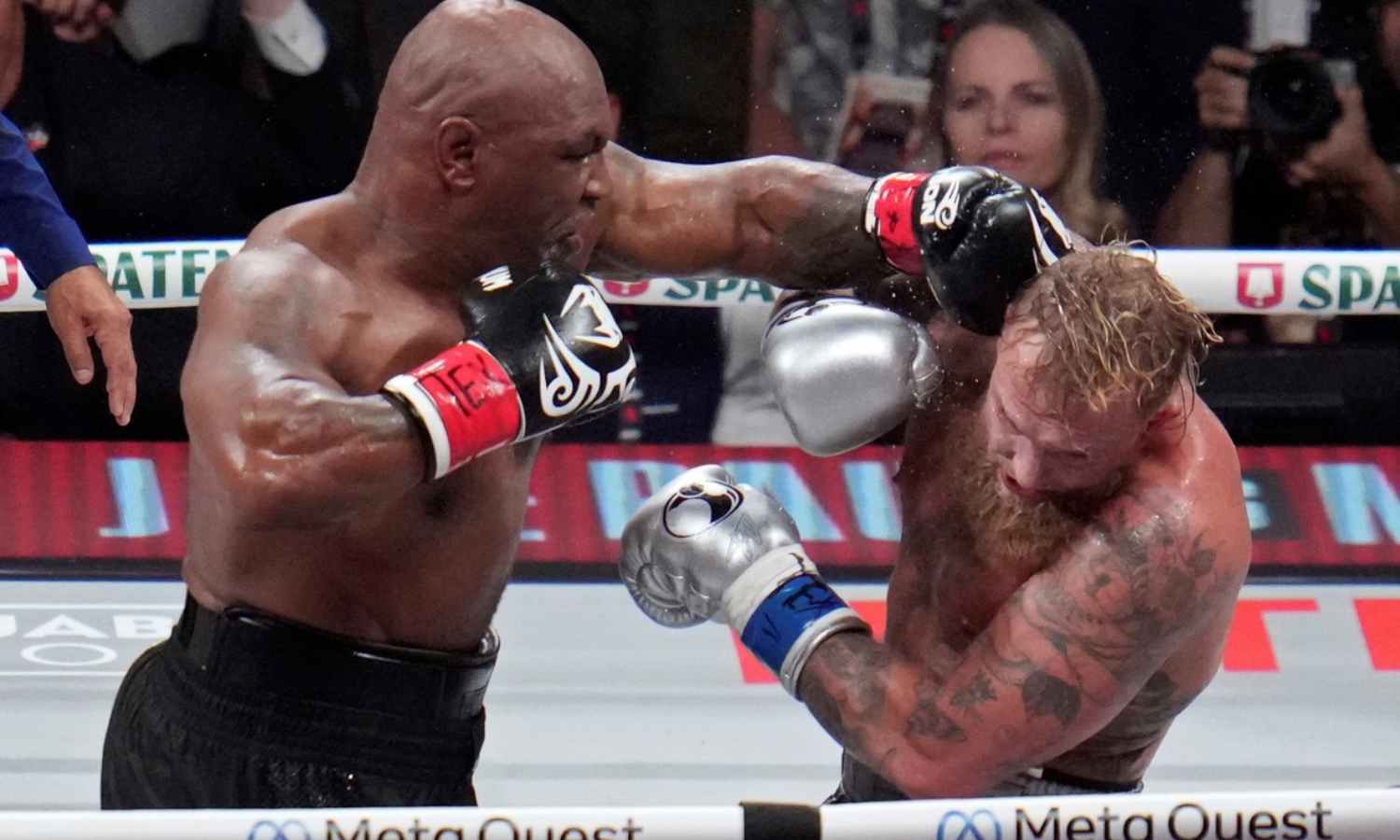 Jake Paul vence por puntos a Mike Tyson: así fue la pelea que decepcionó a fanáticos en la arena y el mundo