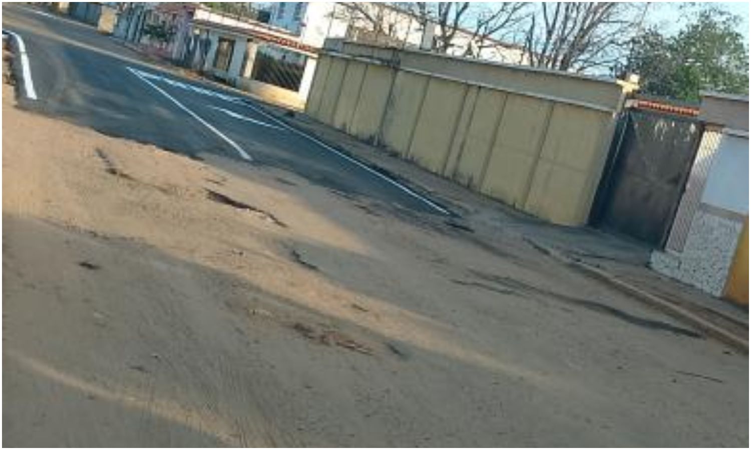 Obra inconclusa: vecinos de La Macandona exigen culminación de asfaltado en la calle 79E