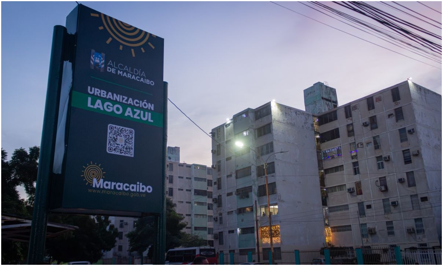 Lago Azul estrena su avenida 44 con asfaltado, señalización y demarcación renovada