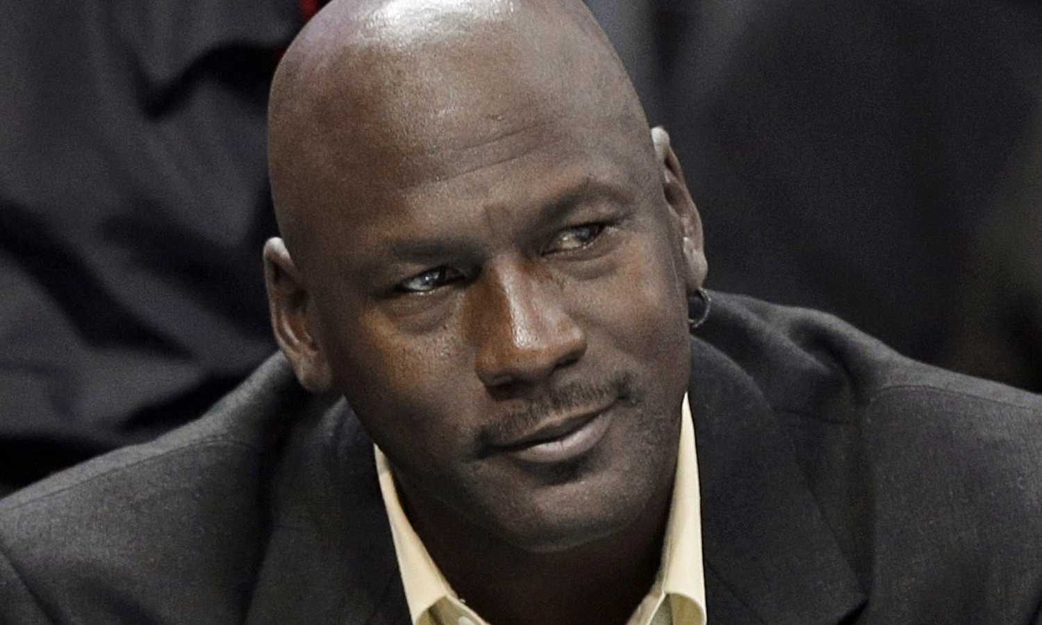 Michael Jordan sigue siendo el atleta con más fortuna en el mundo del deporte