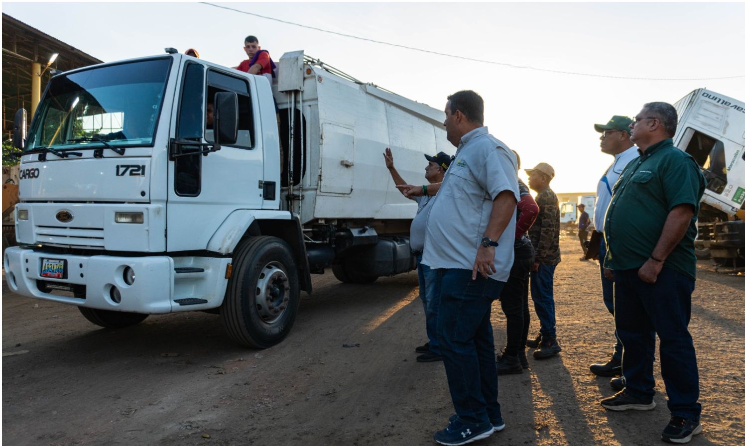 Maracaibo refuerza recolección de basura con 50 camiones operativos para mejorar frecuencia del servicio