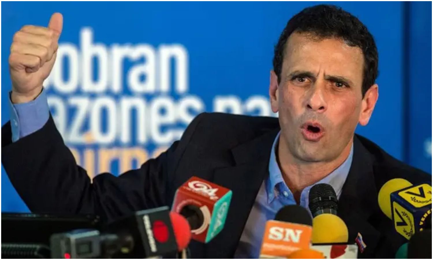 Capriles critica la “guerra al dólar paralelo” y le exige al gobierno tomar medidas económicas reales