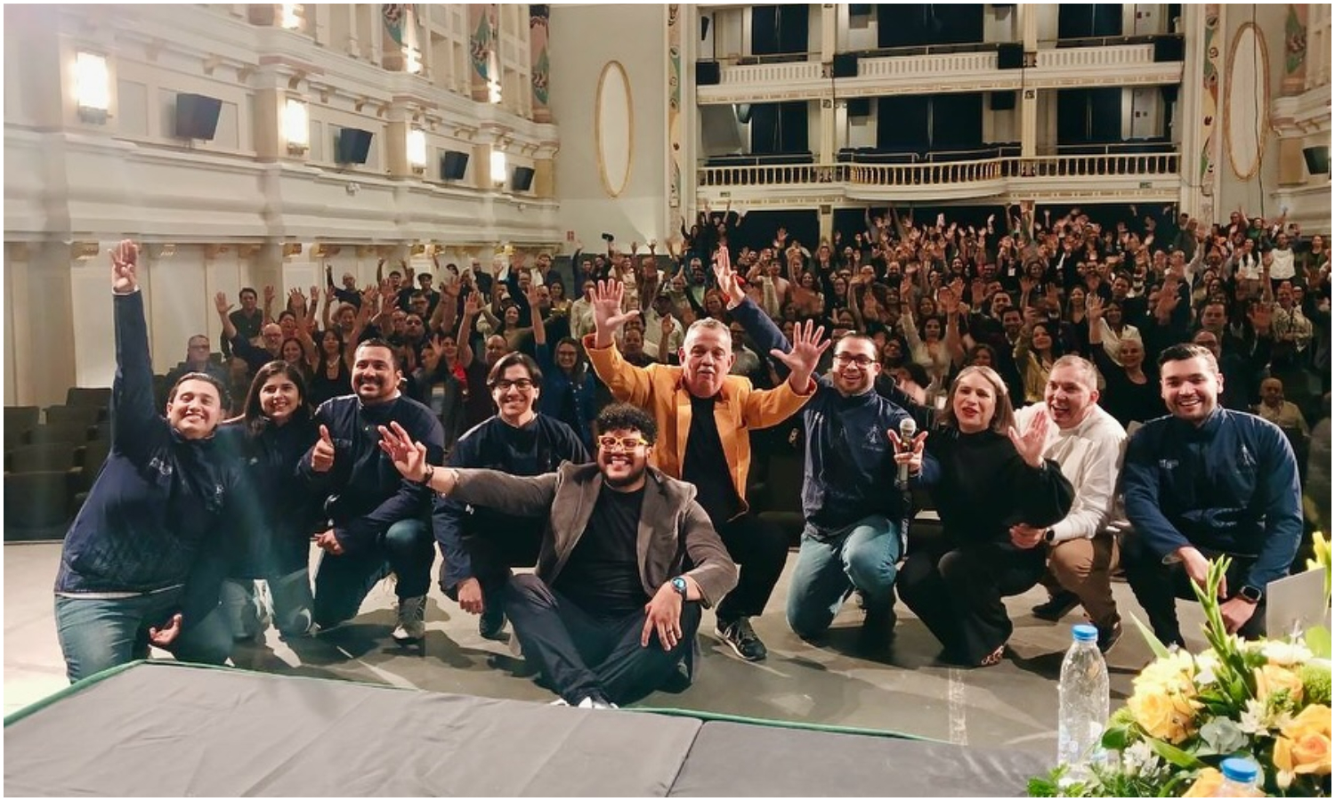 Embajada Cultural de Maracaibo celebró su tercer aniversario con noche de rock y reconocimientos en el Teatro Baralt