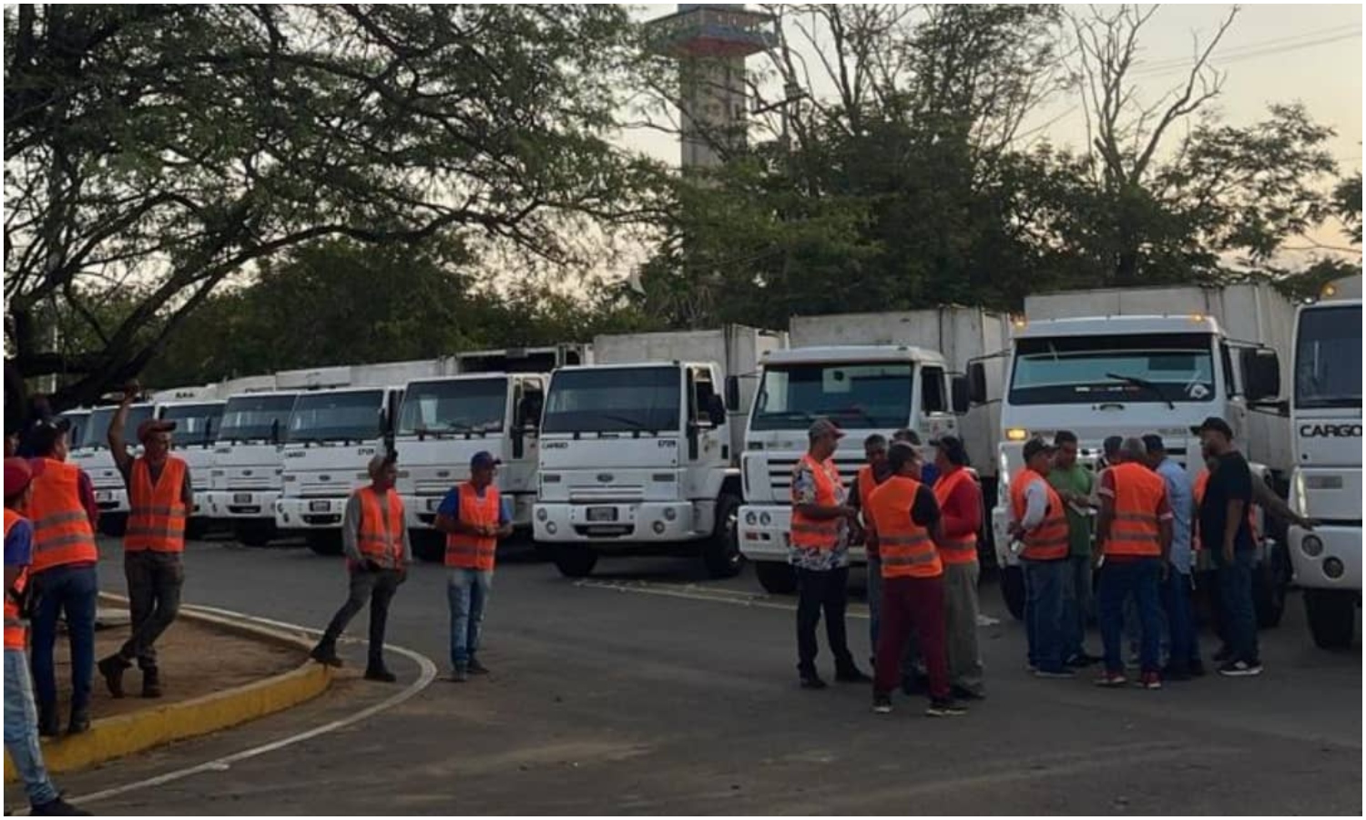 “En menos de un mes tendremos la ciudad limpia”: alcalde Di Martino anuncia llegada de 40 camiones compactadores para sanear Maracaibo