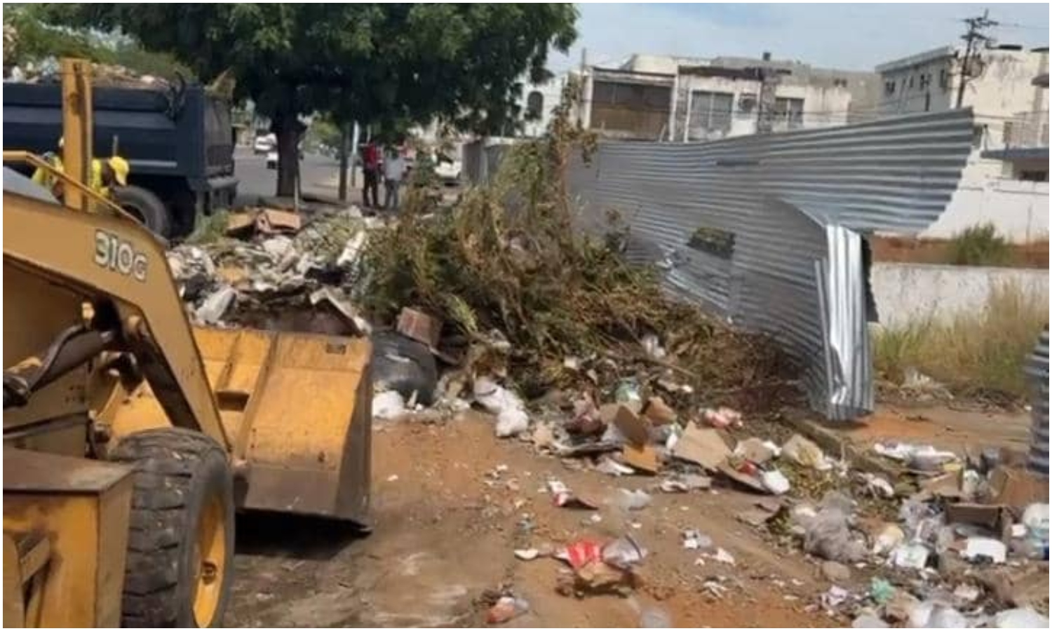 Di Martino anuncia plan de recolección de basura con seis mil contenedores y dos mil salserines