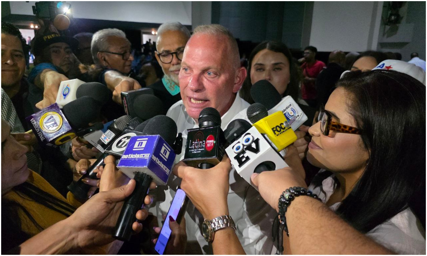 Alcaldía de Maracaibo aplicará medidas contra uso especulativo del dólar en el casco central