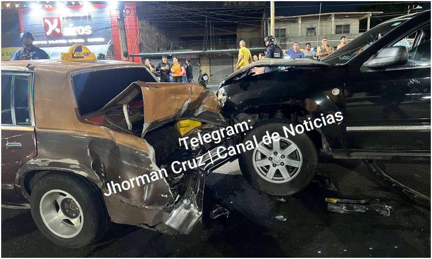 Choque múltiple en la Circunvalación Dos de Maracaibo dejó a una mujer y dos niños heridos