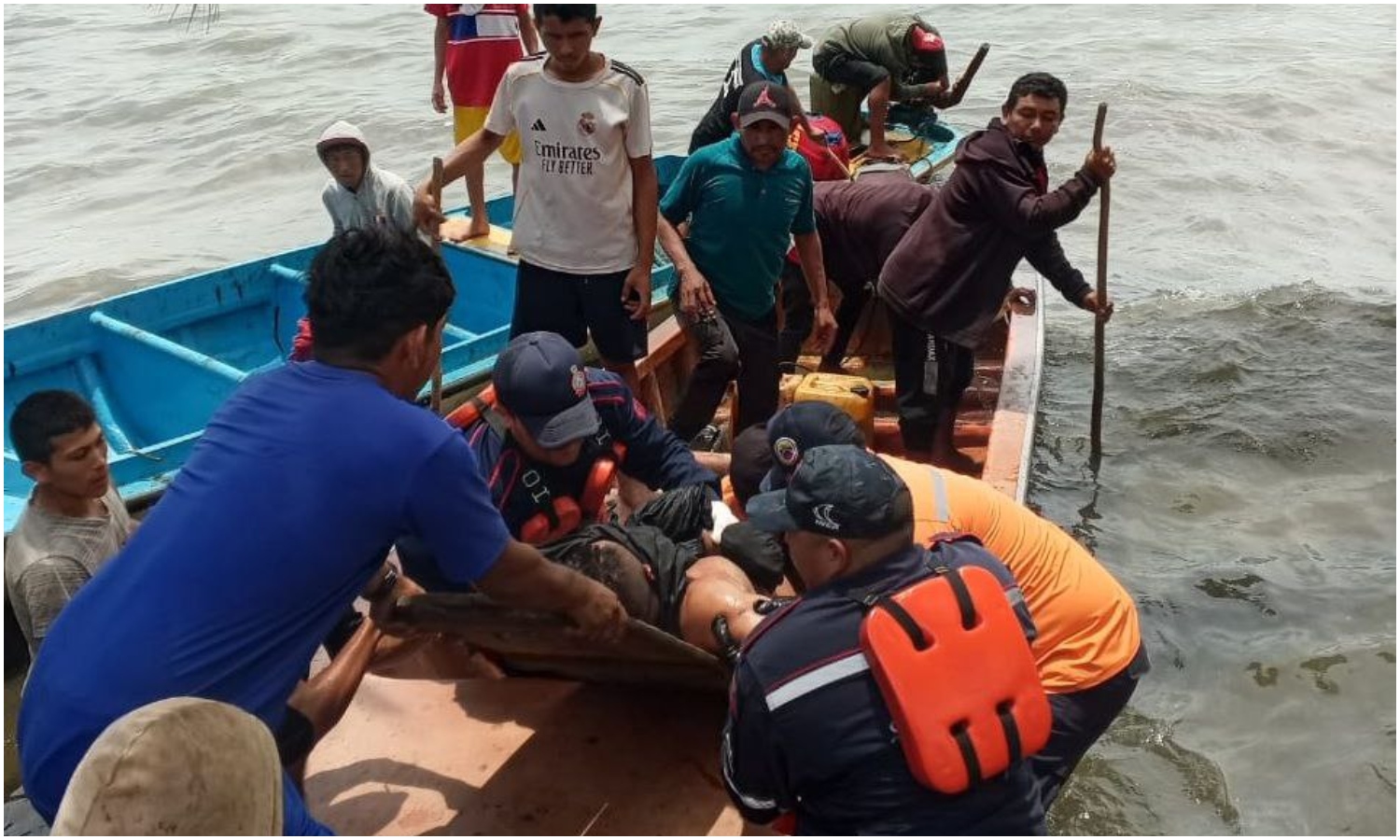 Fuertes vientos en el Lago de Maracaibo dejan cuatro pescadores fallecidos y una mujer desaparecida 