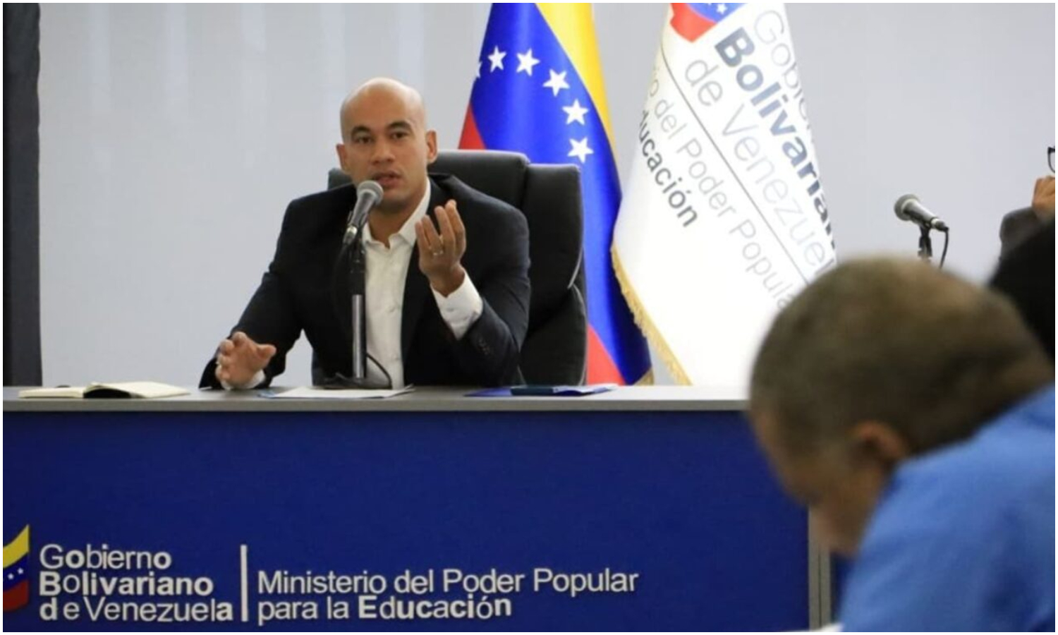 Ministerio de Educación inicia debate nacional sobre el impacto de las tareas escolares