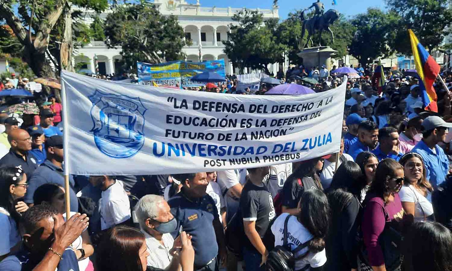 LUZ exige reivindicación salarial para el personal universitario ante la pérdida del poder adquisitivo