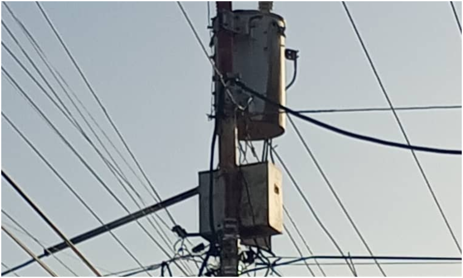 Seis familias de El Membrillo II cumplen siete meses sin electricidad tras explosión de transformador