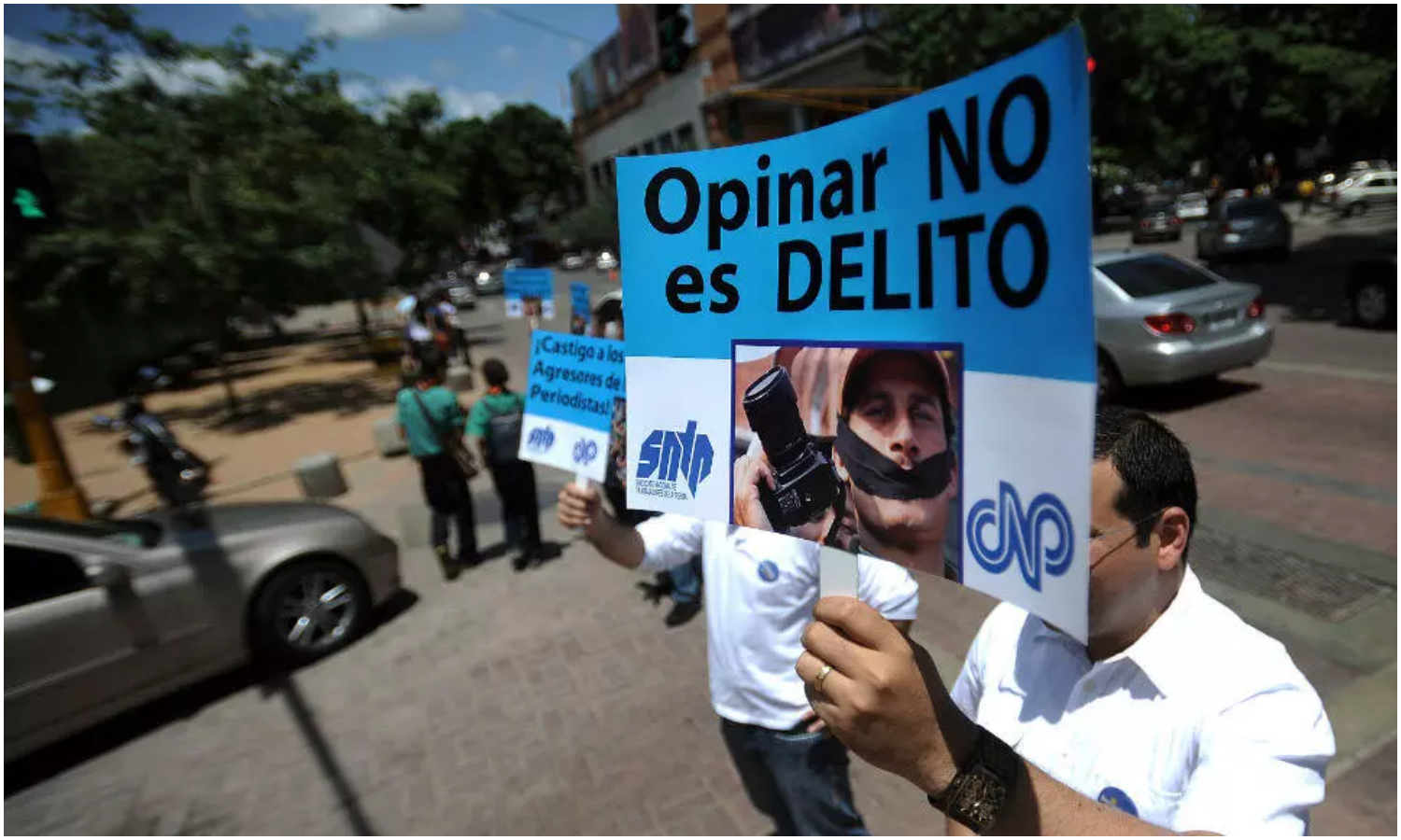CNP Caracas denuncia detención de ocho periodistas en las afueras de la Asamblea Nacional