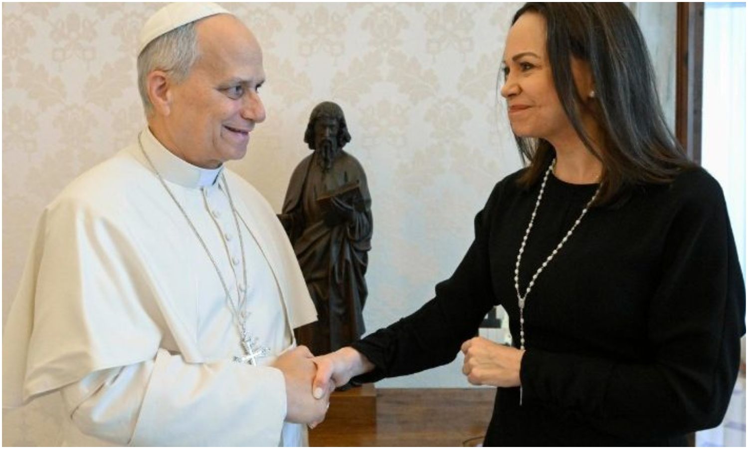 Papa León XIV recibe a María Corina Machado en el Vaticano 