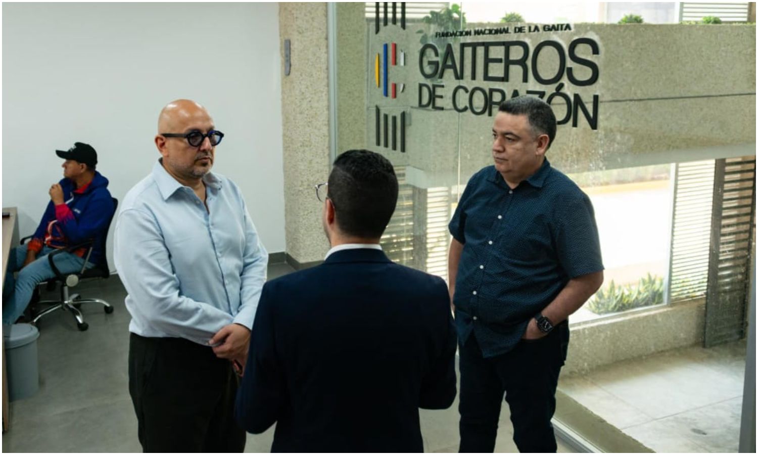 Endri Méndez anuncia nuevos proyectos para la gaita tras reunión con el vicepresidente de Cultura