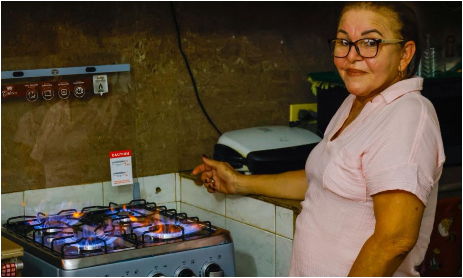 Gobierno activa gas por tubería en el sector Manuelita Sáenz y beneficia a 190 familias marabinas
