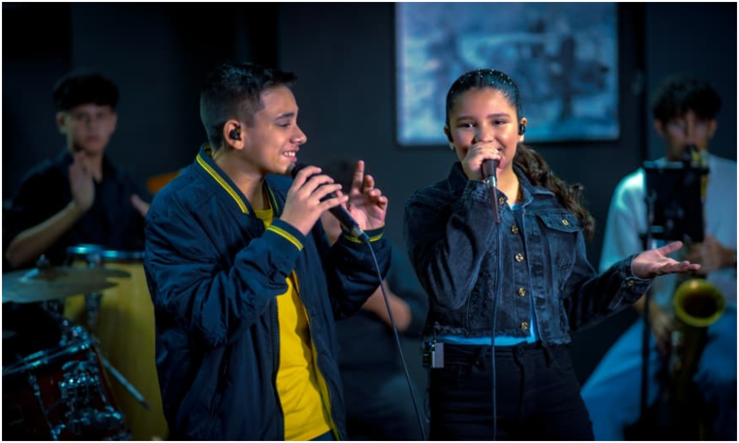 “Los Quevedo” estrenan “El último timbre”, un tema dedicado a la promoción estudiantil