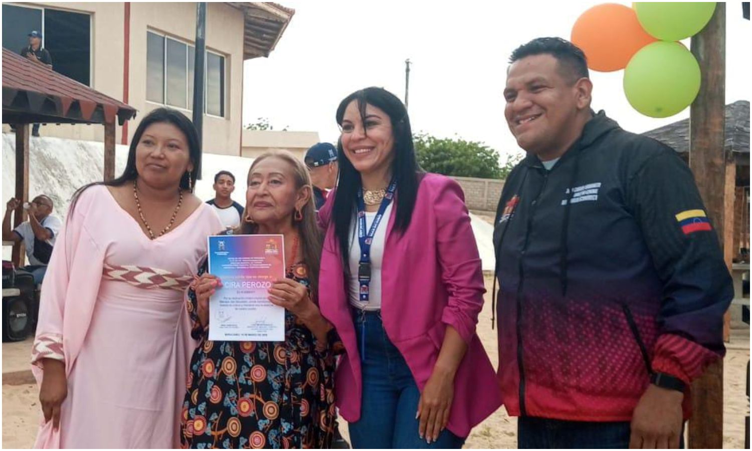 Alcaldía de Maracaibo rinde homenaje a artesanos del mercado San Sebastián