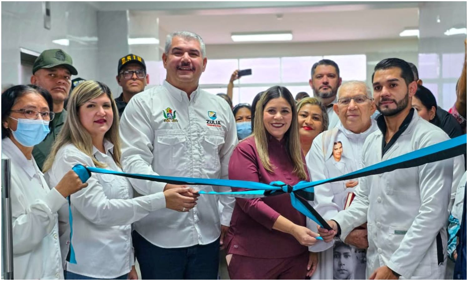 Gobernador Luis Caldera inaugura el quinto piso del Hospital General del Sur con dotación de equipos, camas para hospitalización y áreas reacondicionadas