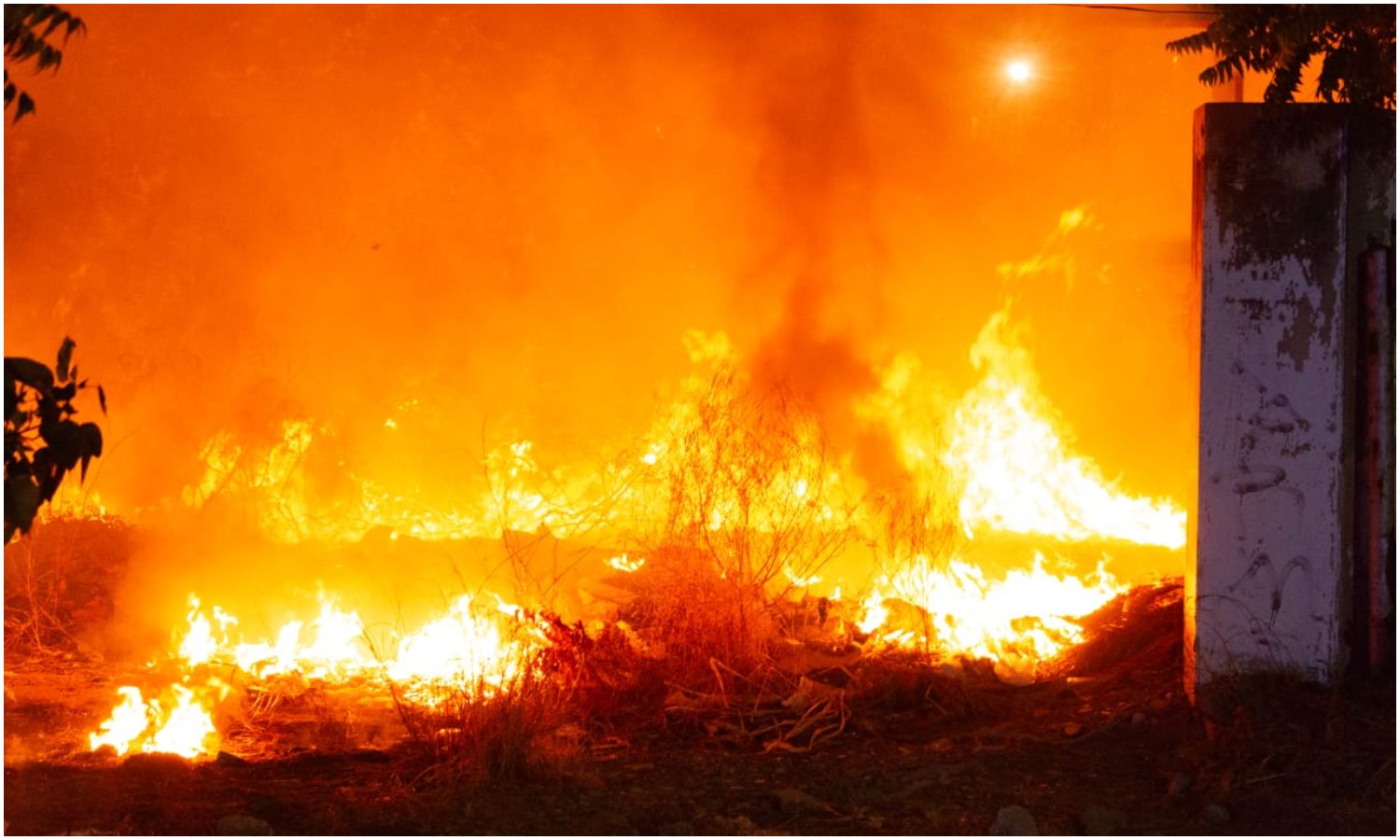 Bomberos de Maracaibo controlan tres incendios en menos de 24 horas en distintos sectores de la ciudad