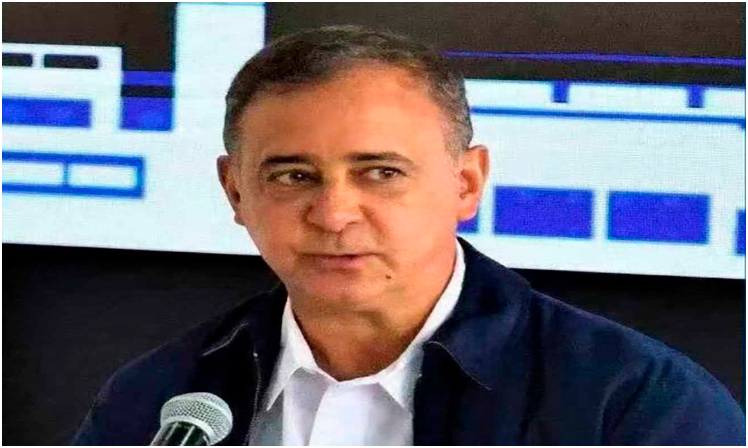 Ministro de Energía afirma que aumento de la demanda eléctrica es por compras masivas de electrodomésticos tras mejoras económicas