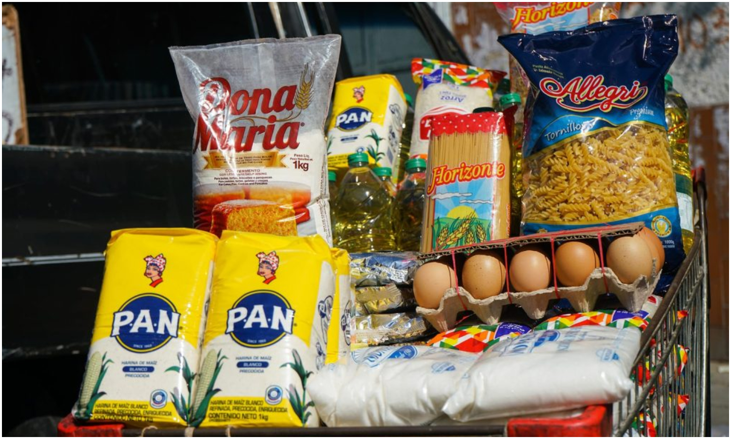 Una familia venezolana necesitó 958 dólares para cubrir la canasta básica en mayo, según informe de Cedice Libertad