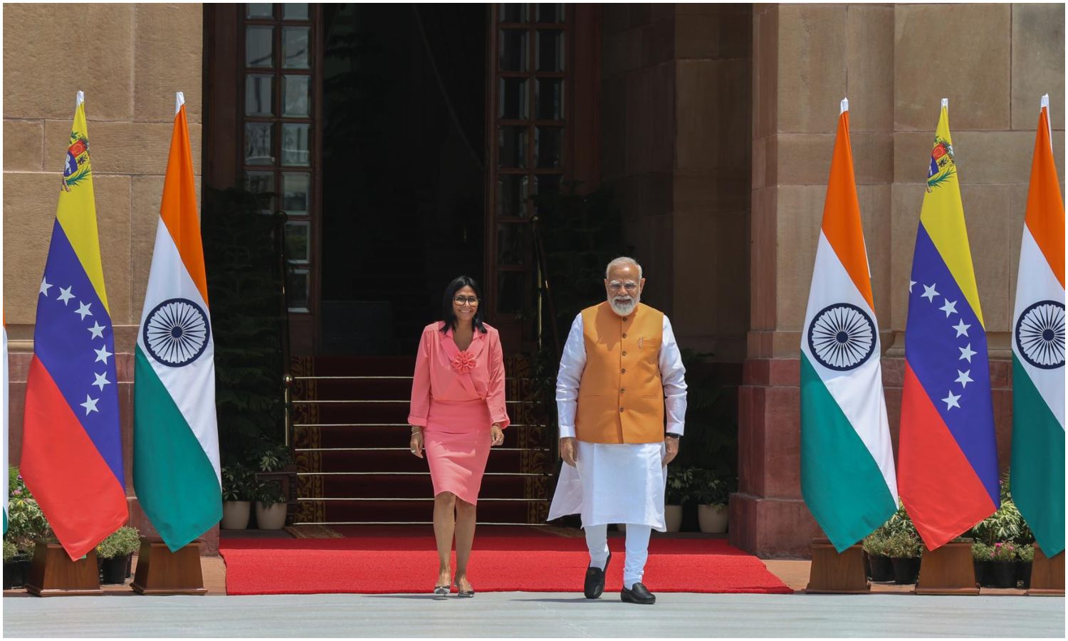 Primer ministro de la India recibió a Delcy Rodríguez para fortalecer la cooperación energética entre ambos países