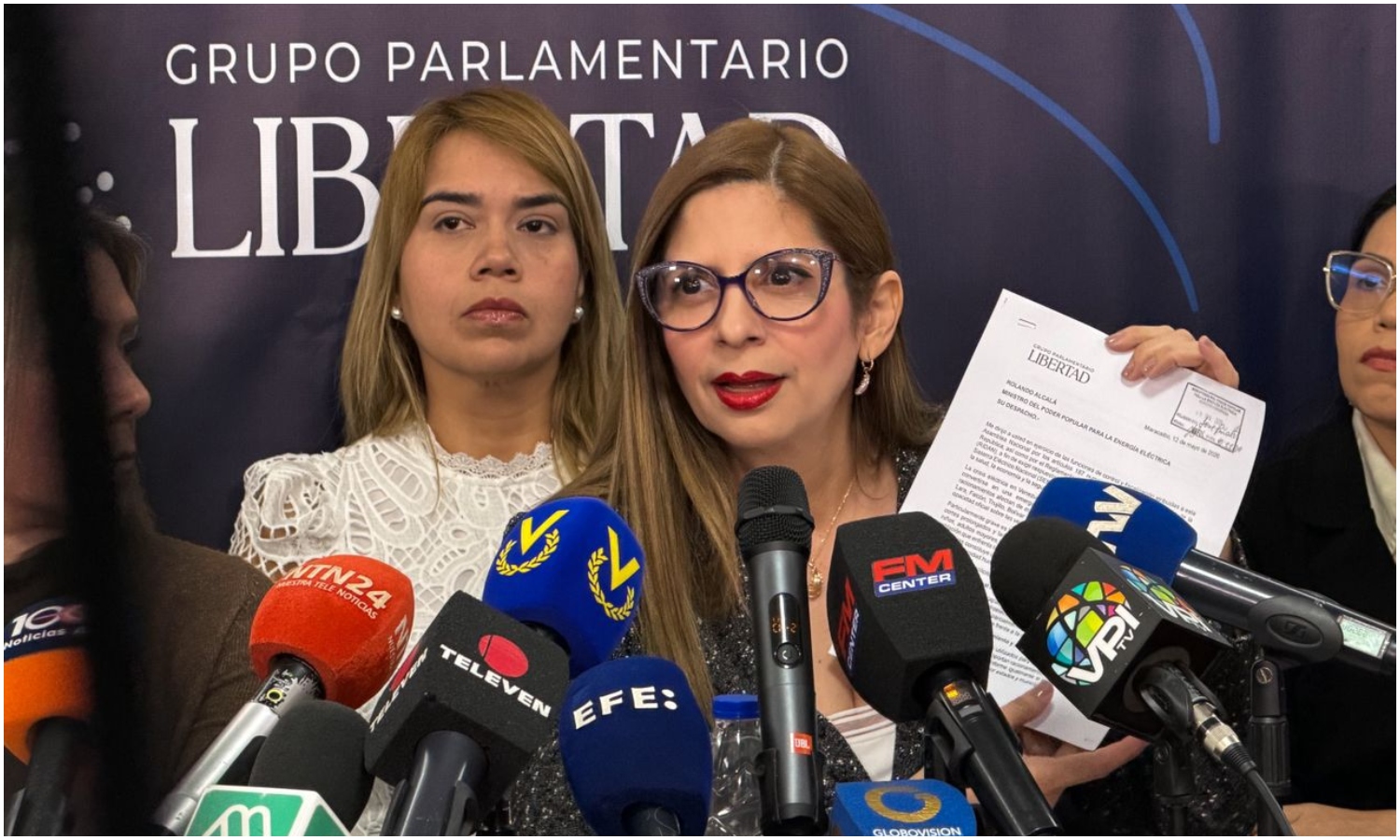 Nora Bracho exige al Ministerio de Energía rendir cuentas por el colapso del sistema eléctrico nacional