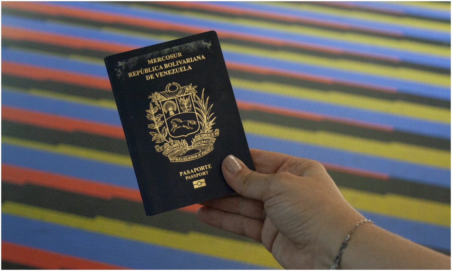 Saime cobrará arancel de 50 dólares a viajeros que ingresen a Venezuela sin sello de entrada en el pasaporte