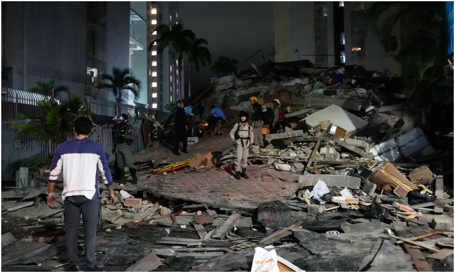 Aumentan a 164 los fallecidos y a 971 los heridos tras los terremotos en Venezuela