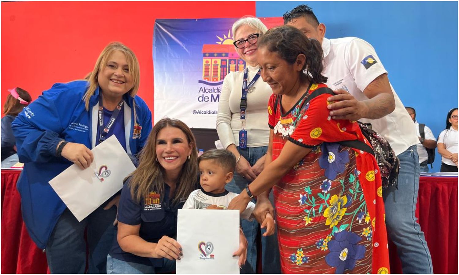 Alcaldía de Maracaibo entregó 120 actas de nacimiento para garantizar el derecho a la identidad de niños