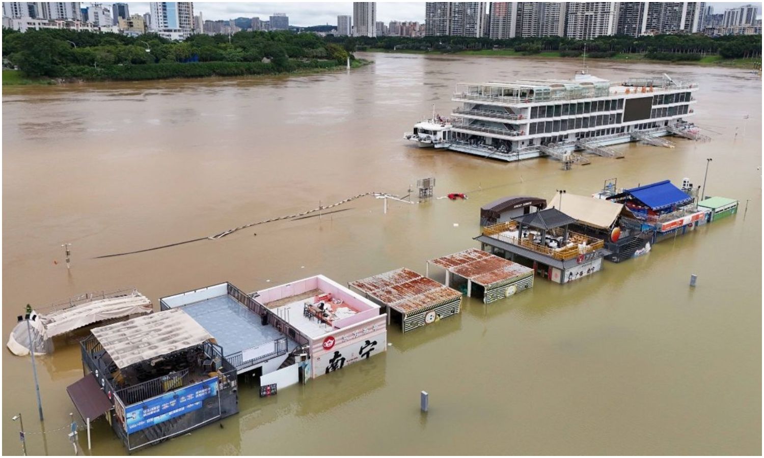 China registra 38 muertos por desastres naturales