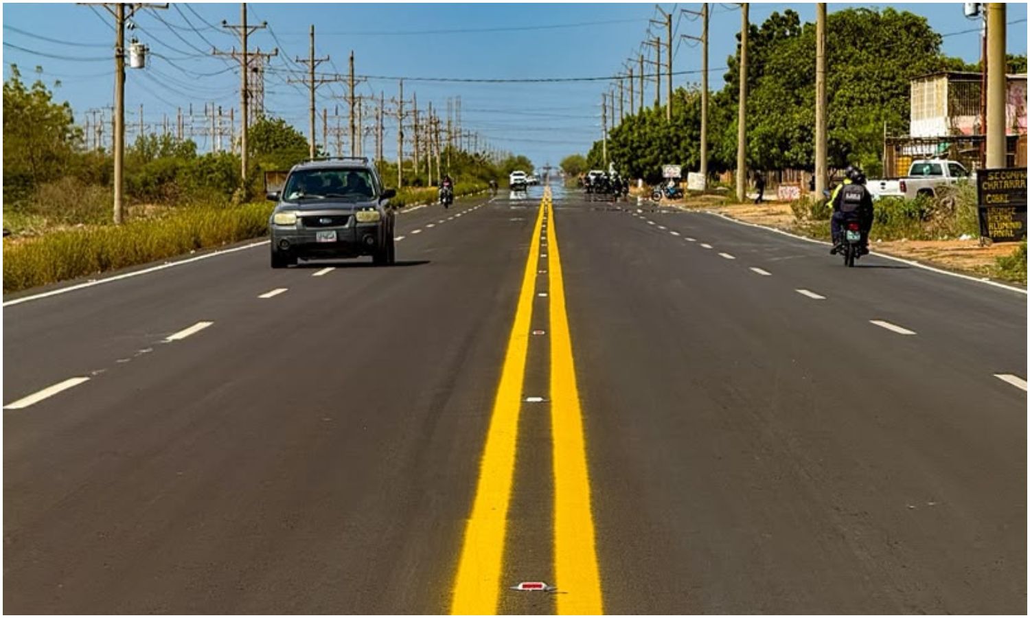 Gobernación del Zulia entrega 3,5 kilómetros de vialidad recuperada en La Cañada de Urdaneta
