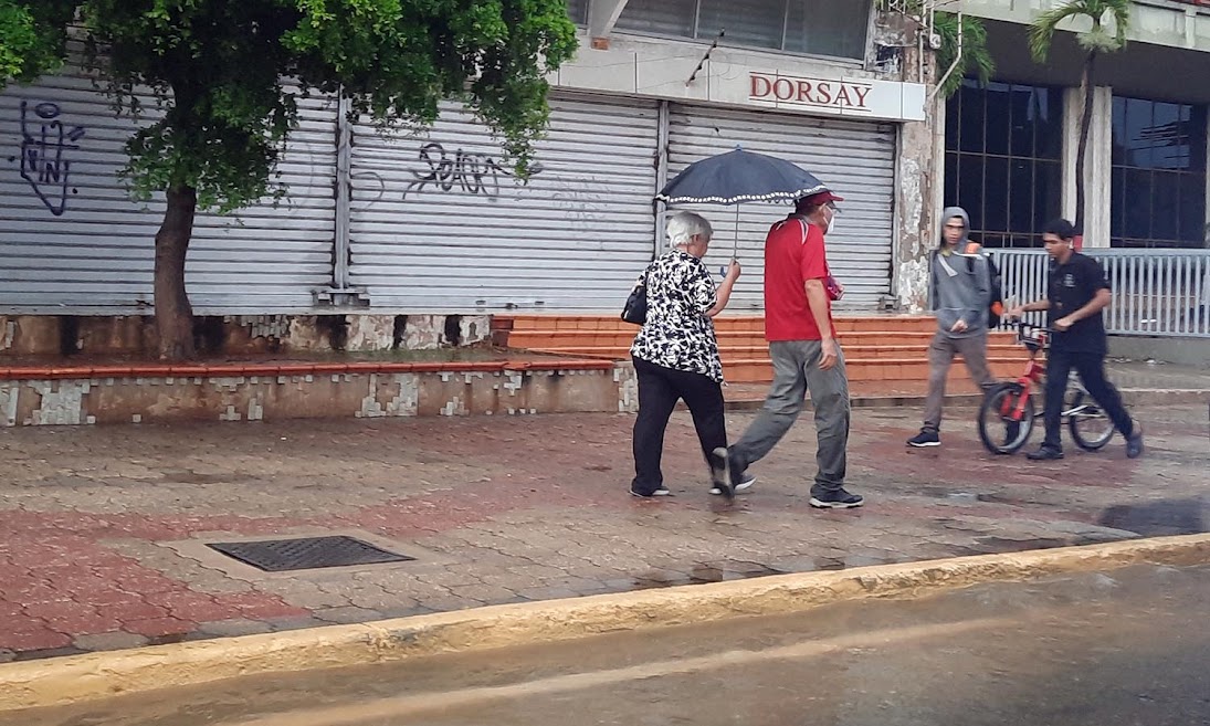 Onda tropical 44 generará lluvias en varias regiones de Venezuela este 28 de agosto