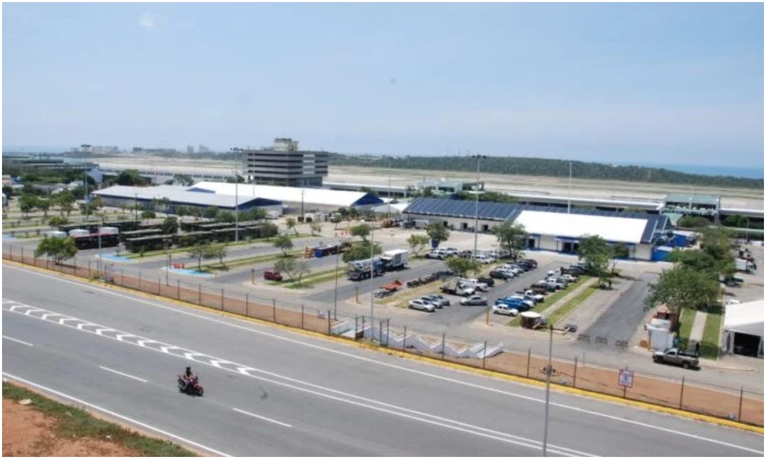 Retrasan apertura de terminales temporales del aeropuerto de Maiquetía