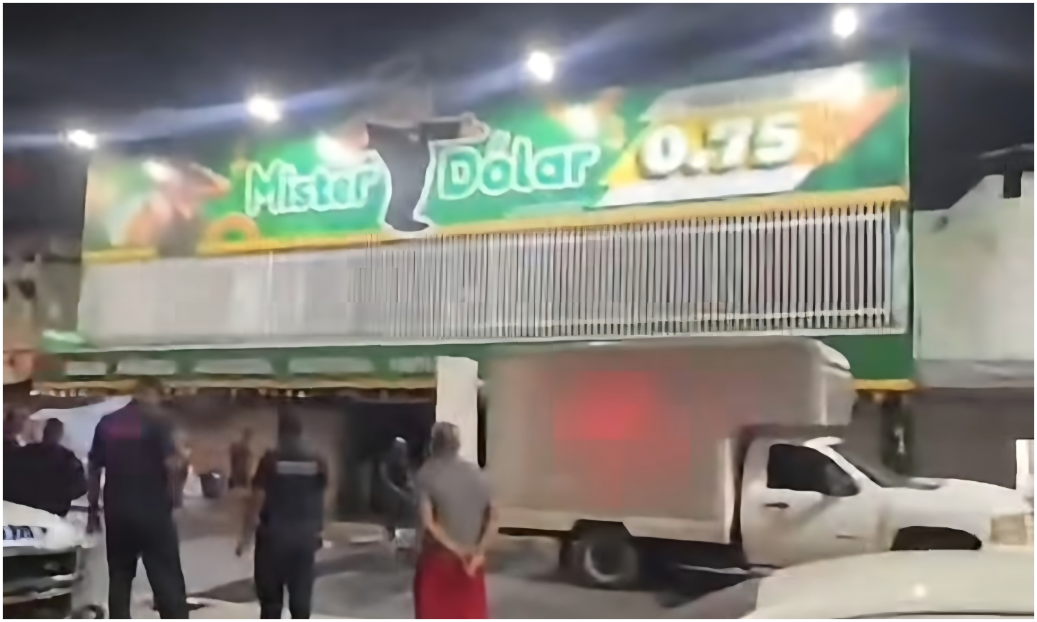 “Cuantiosas pérdidas materiales”: incendio consume tienda Mister Dólar en el centro de Maracaibo