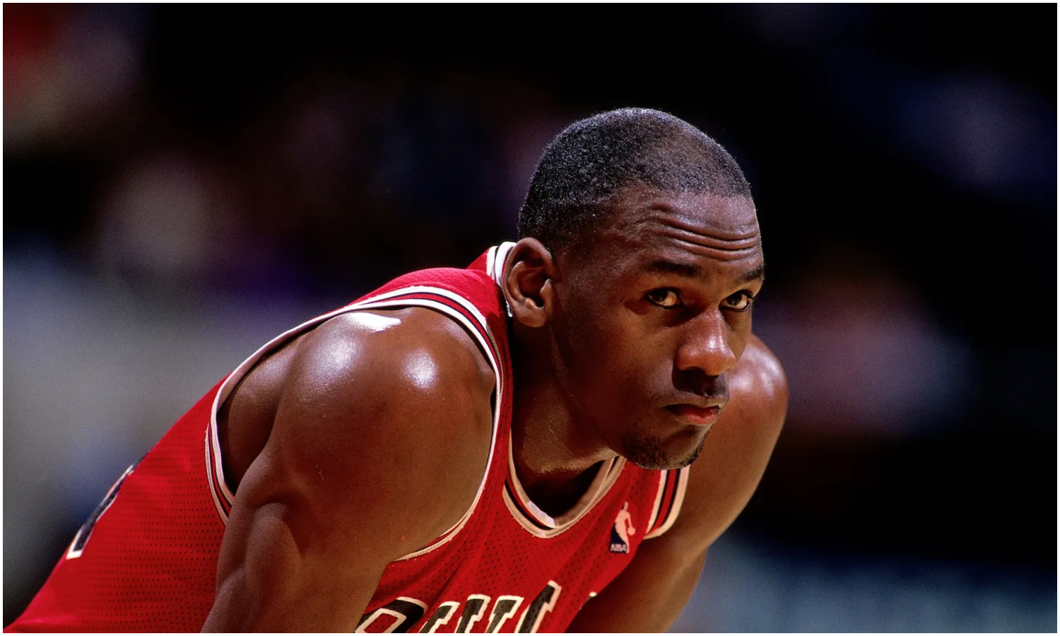 Subastarán por hasta $15 millones camiseta de Michael Jordan usada en las finales de 1998