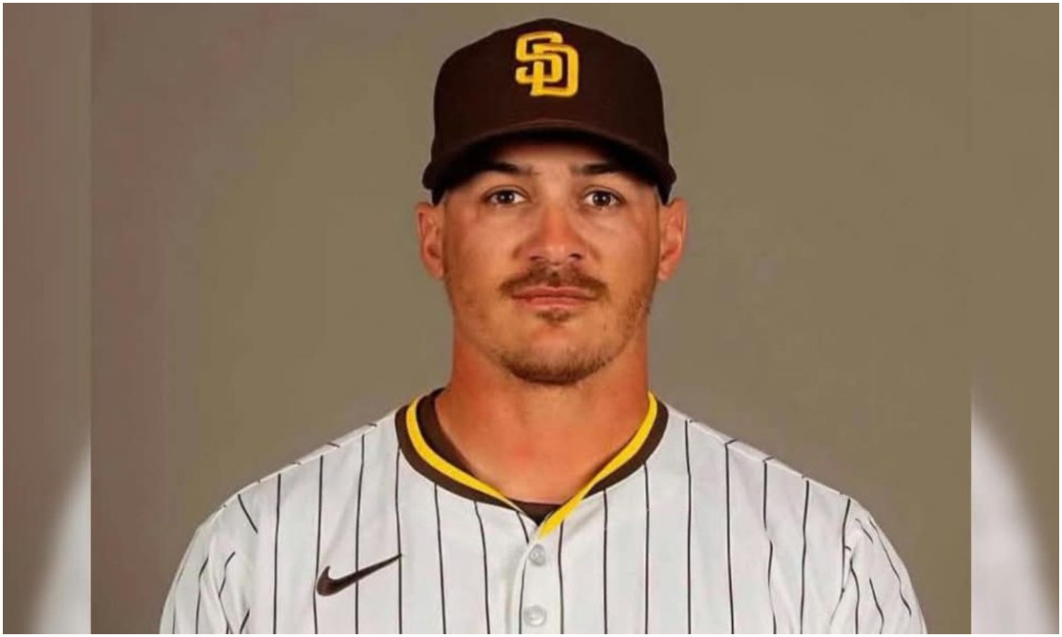 Liberan bajo fianza al expelotero venezolano Oswaldo Pirela tras detención de ICE