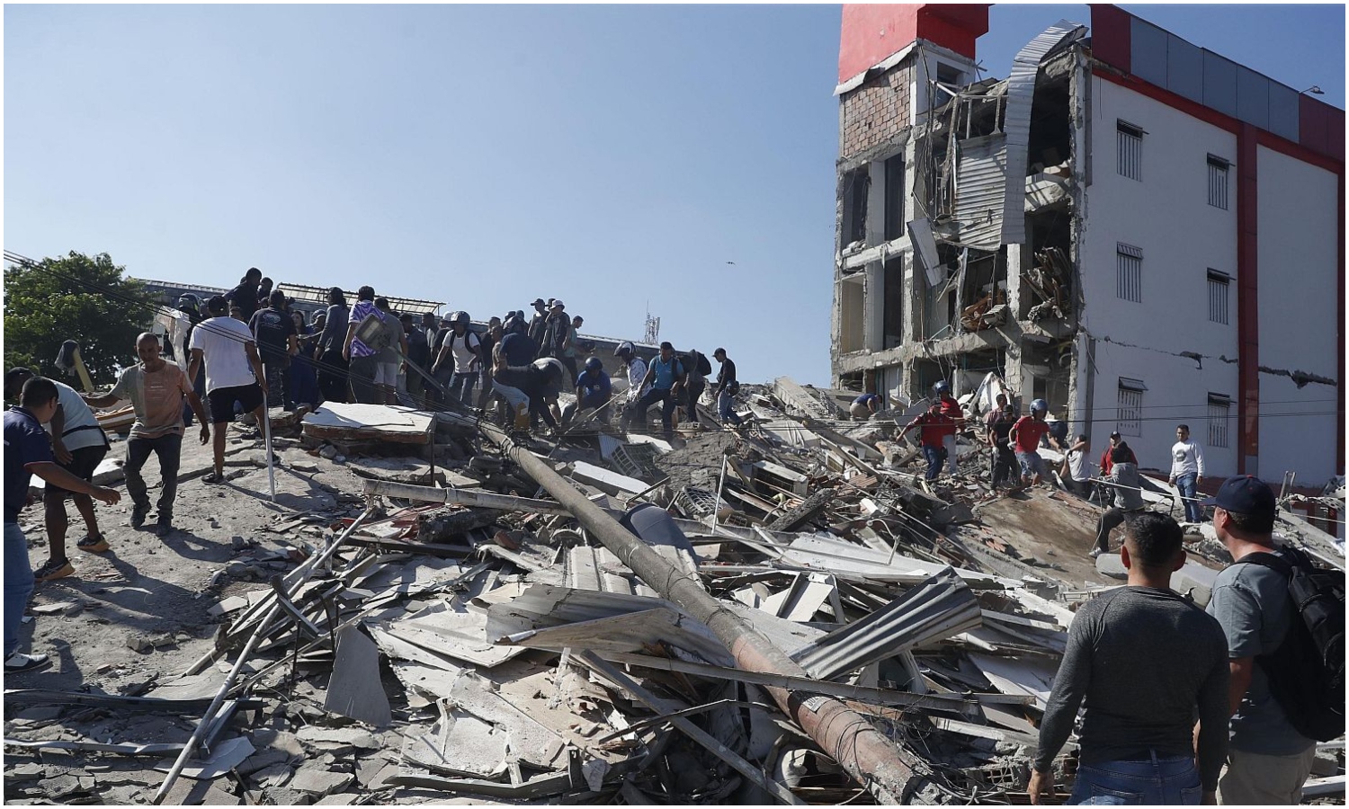 Colombia eleva a 312 los fallecidos y reporta 290 desaparecidos tras el terremoto 