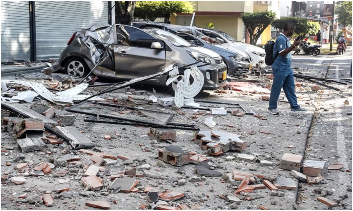 Venezuela ofrece el envío de rescatistas y ayuda humanitaria a Colombia tras terremoto de magnitud 7,4