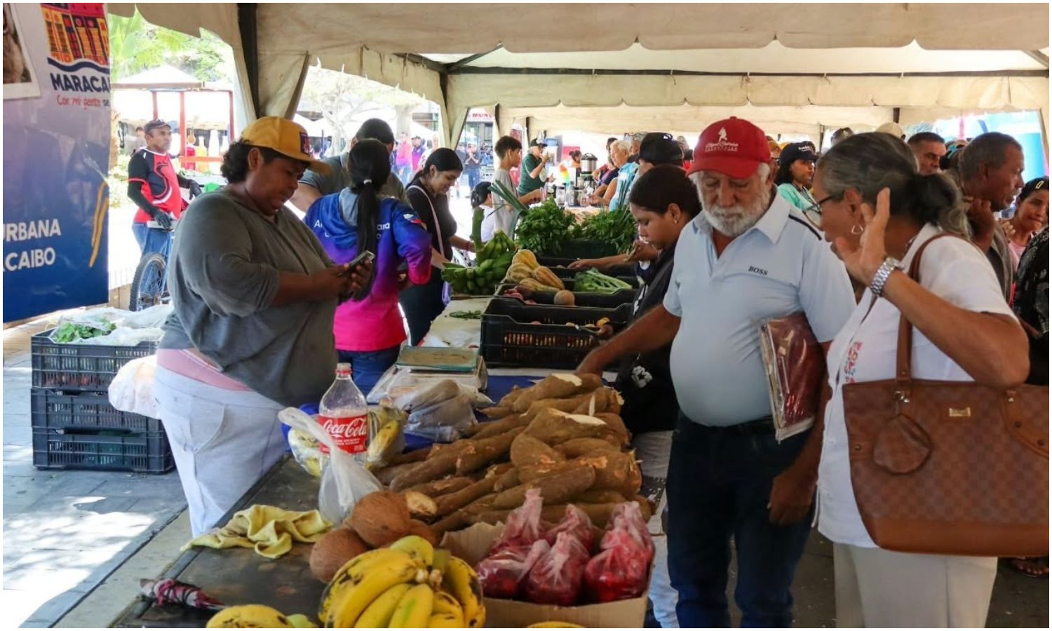 Alcaldía de Maracaibo ofreció electrodomésticos y atención médica a sus trabajadores durante jornada
